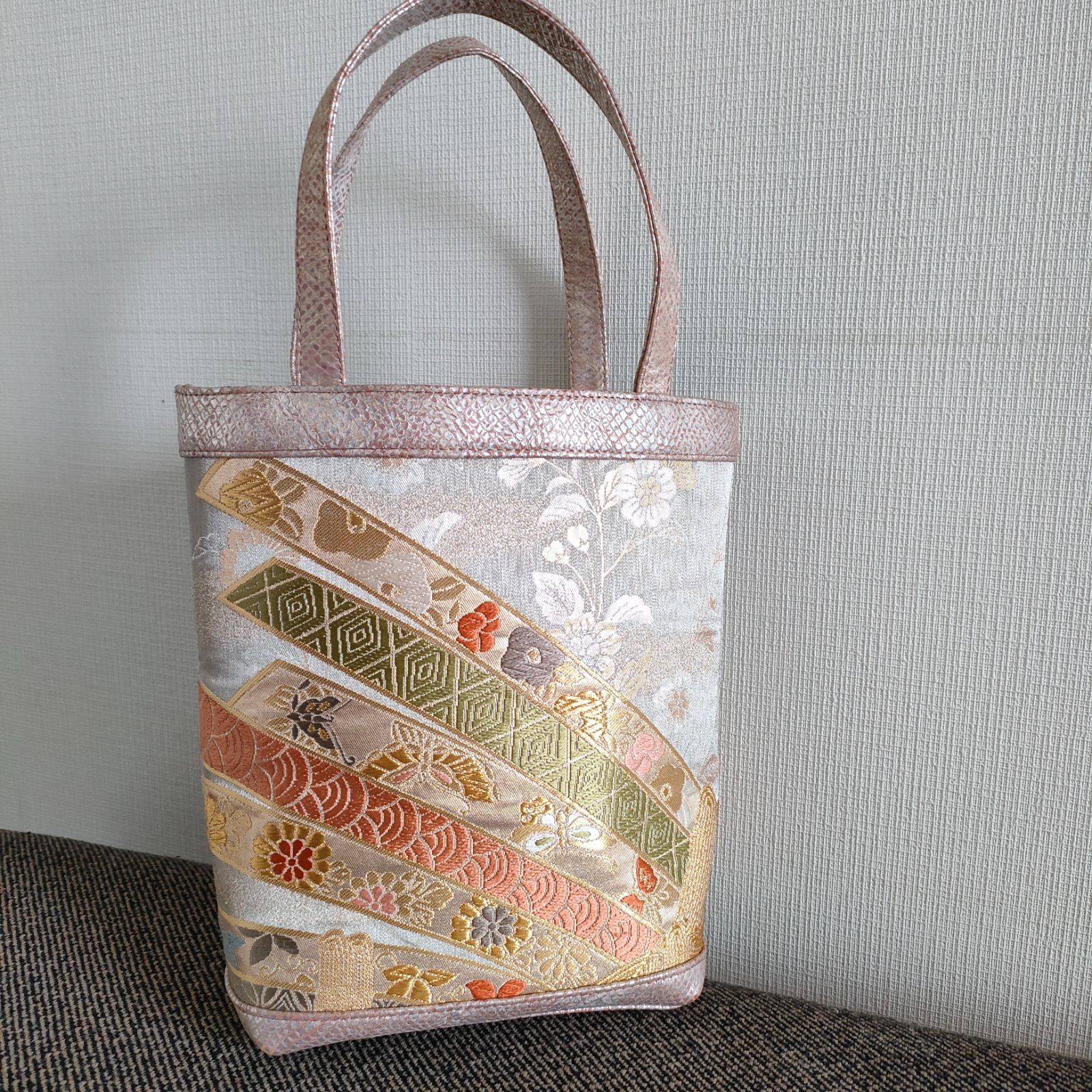 着物帯 リメイクバッグ 本革 - メルカリ