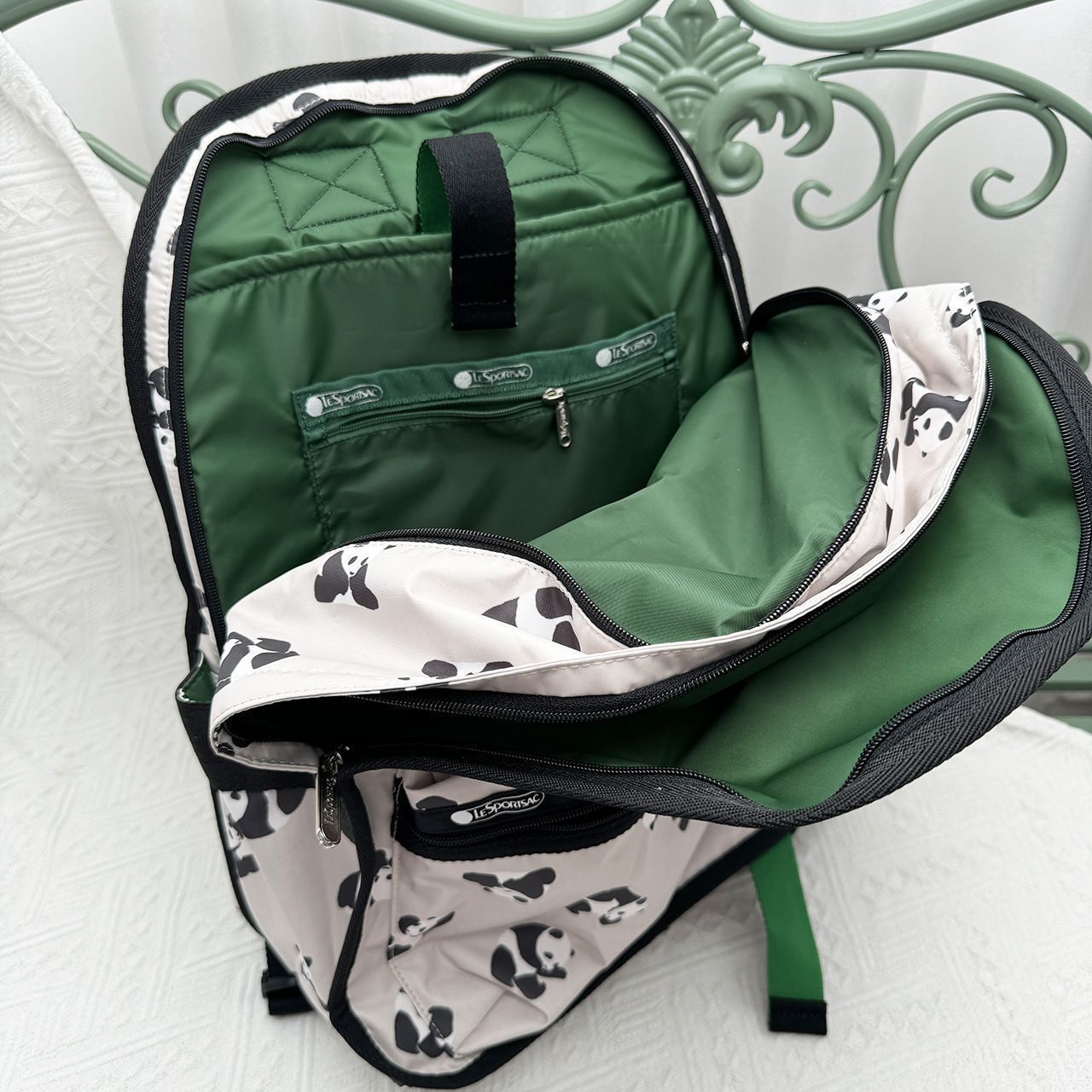 新品未使用LeSportsac レスポートサックリュックサック リュック