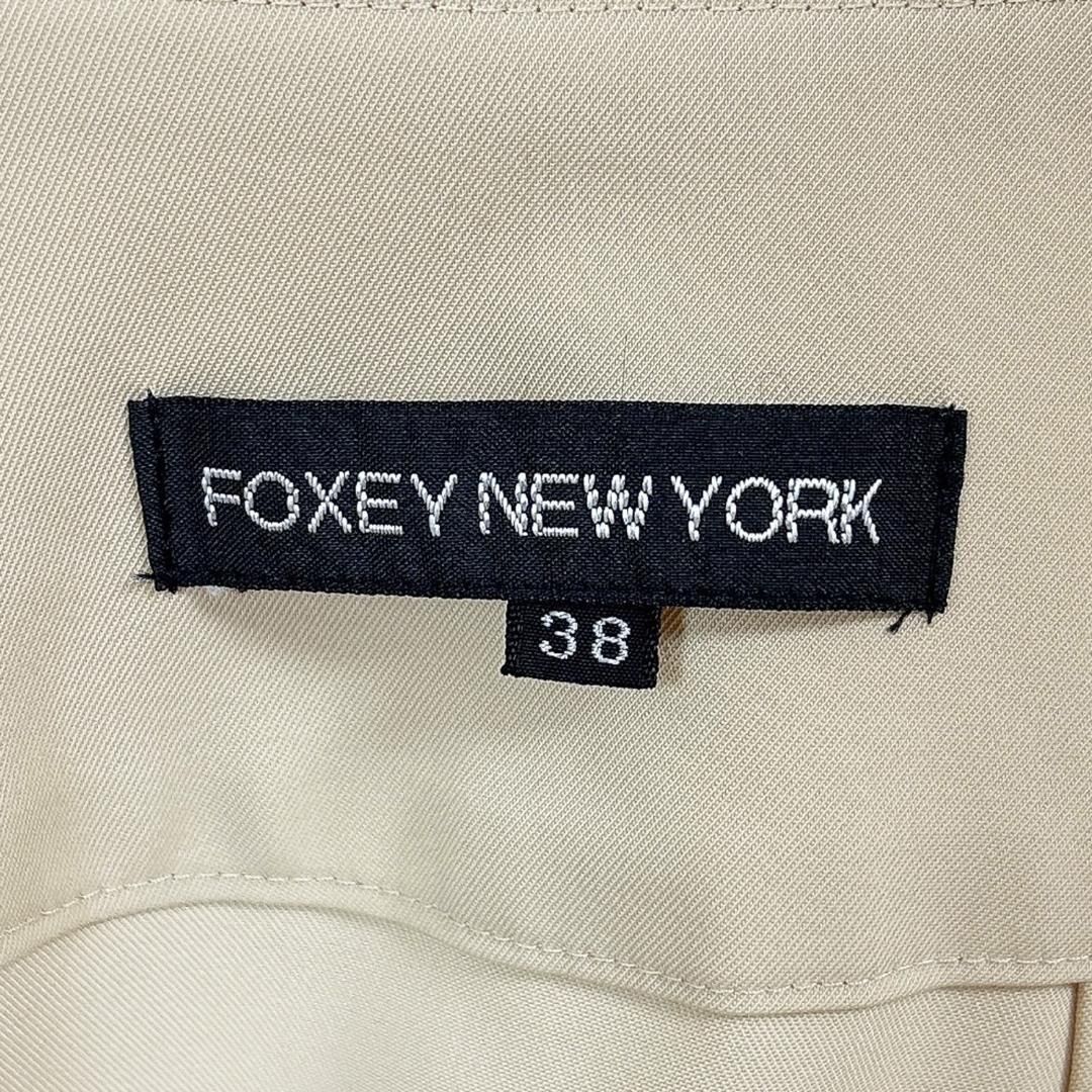 ライトベージュ