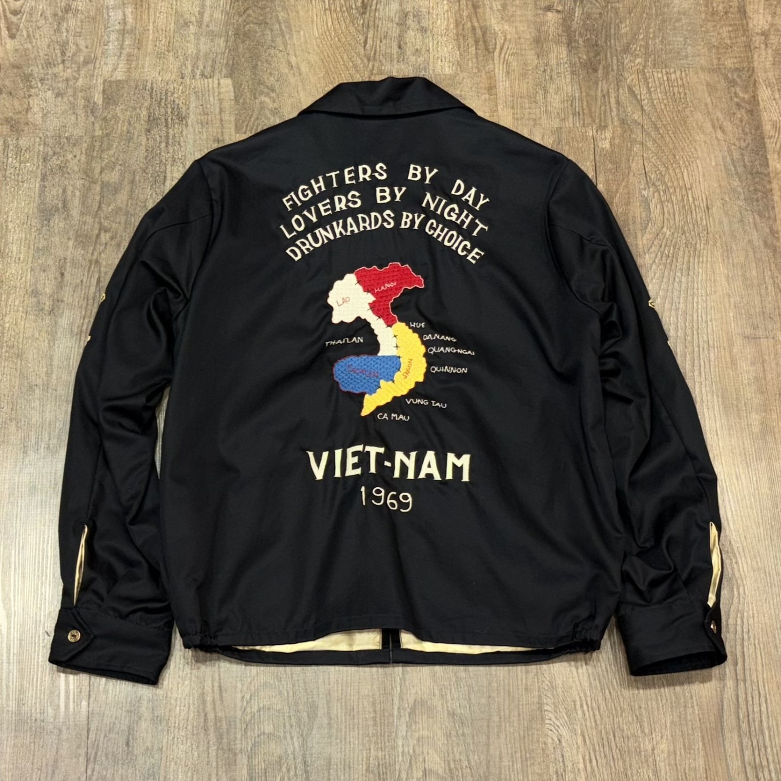 ミリタリージャケット