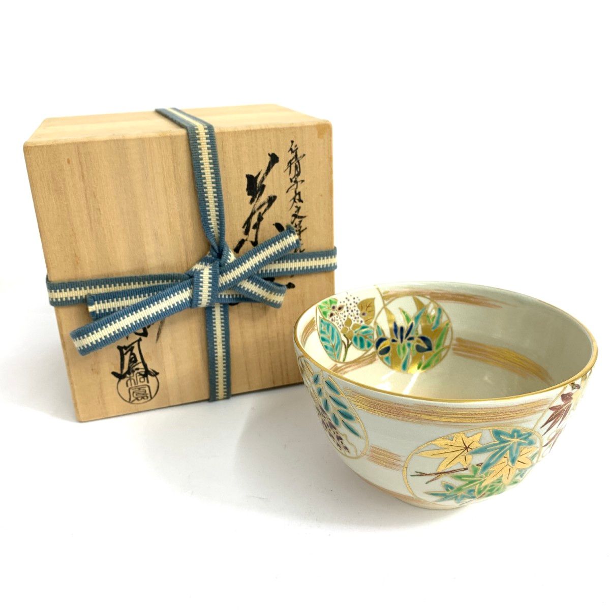 B440s「菊に芒図本形 香合」京焼　仁清　香道具　茶道具　仁清印在判 B440s「菊に芒図本形 香合」京焼 仁清 香道具 茶道具 仁清印