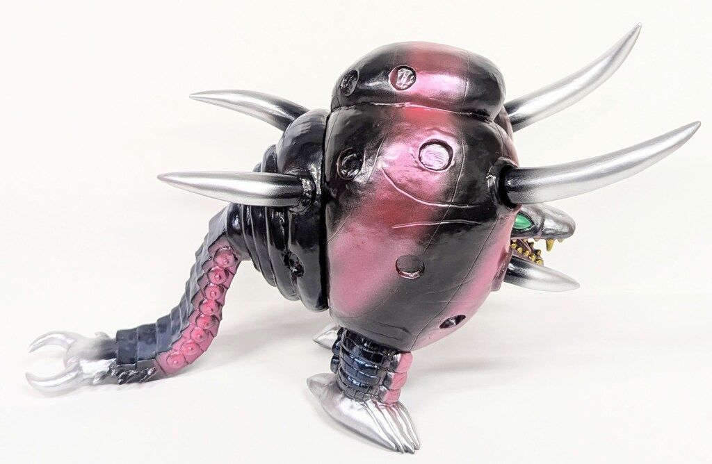 マーミット 怪獣天国 円盤生物 ブラックエンド 黒成型 - メルカリ