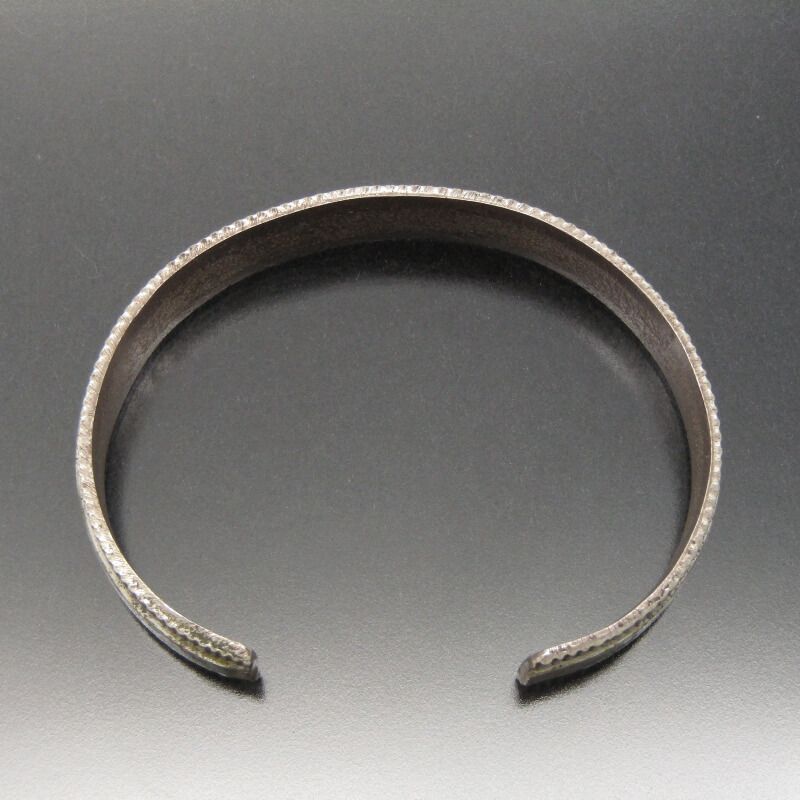 美品 Edison Cummings ナバホ族 バングル トゥファキャスト