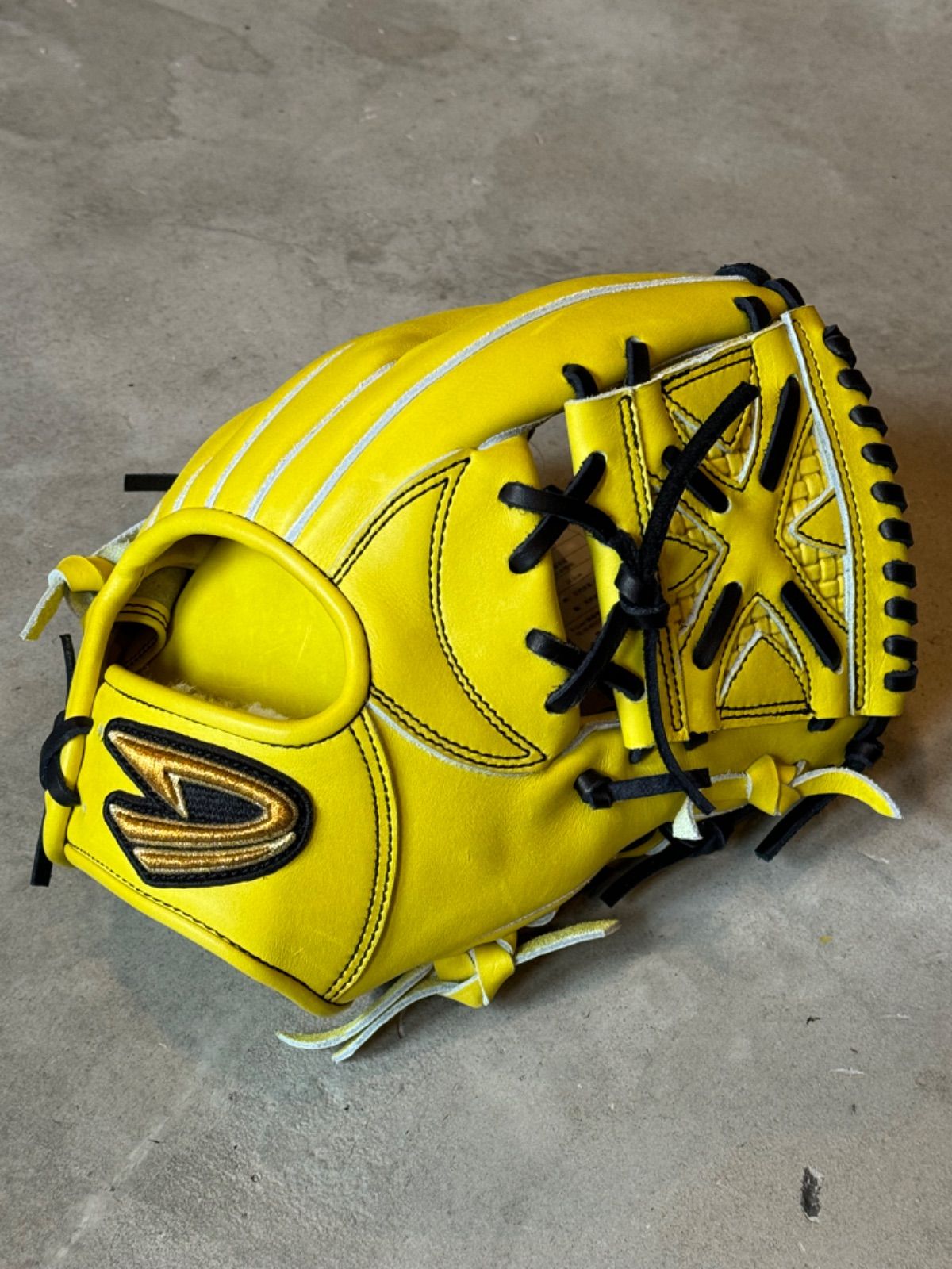 限定モデル【D-Quest】硬式用グローブ 内野手用 - メルカリ