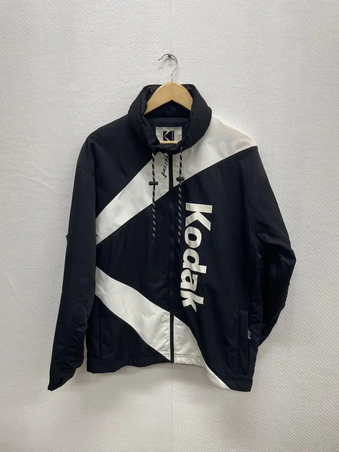 NESTA フード付きダウン Mサイズ NESTA フード付きダウン Mサイズ 楽天