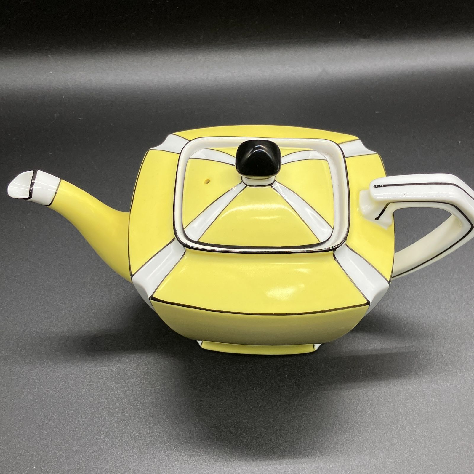 アンティーク |