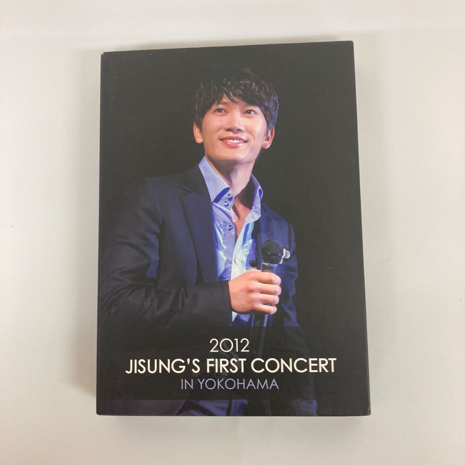 2012 JISUNG’S FIRST CONCERT DVD-Photo Book チソン 韓国俳優 ブラック k1207