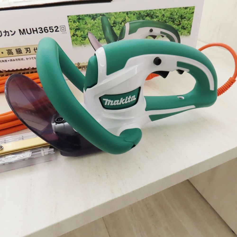 Makita マキタ 360mm 生垣バリカン MUH3652 電源コード式 Makita マキタ 360mm 生垣バリカン MUH3652 電源コード式