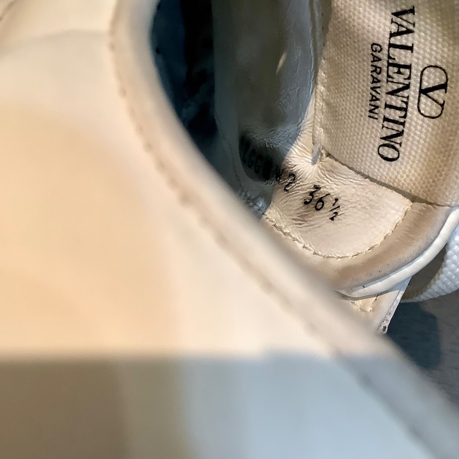ヴァレンティノ VALENTINO GARAVANI ロックスタッズ 厚底 スニーカー 