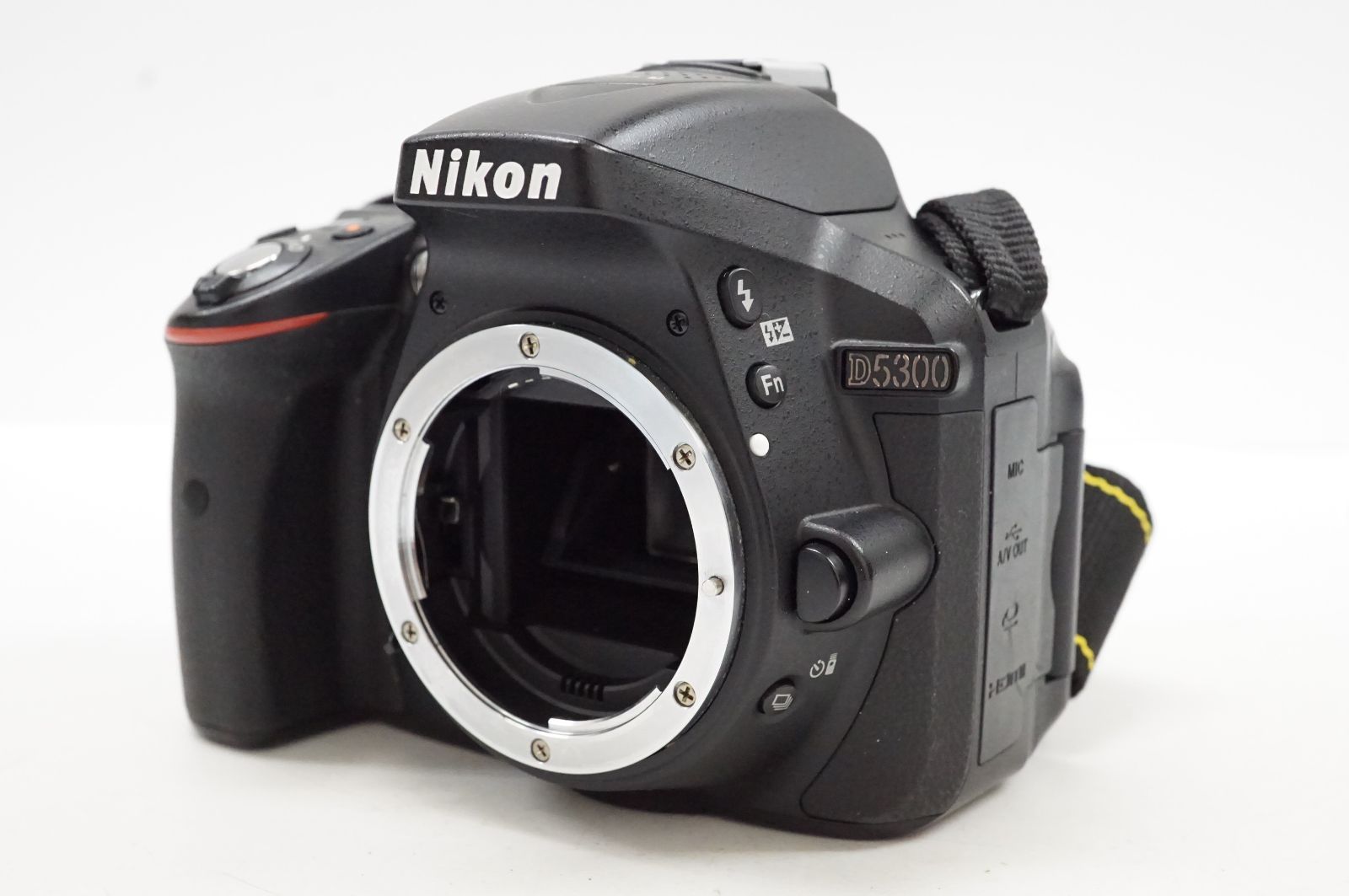 C262357-1)Nikon D5300 デジタル一眼レフ ダブルレンズキット 【一眼 
