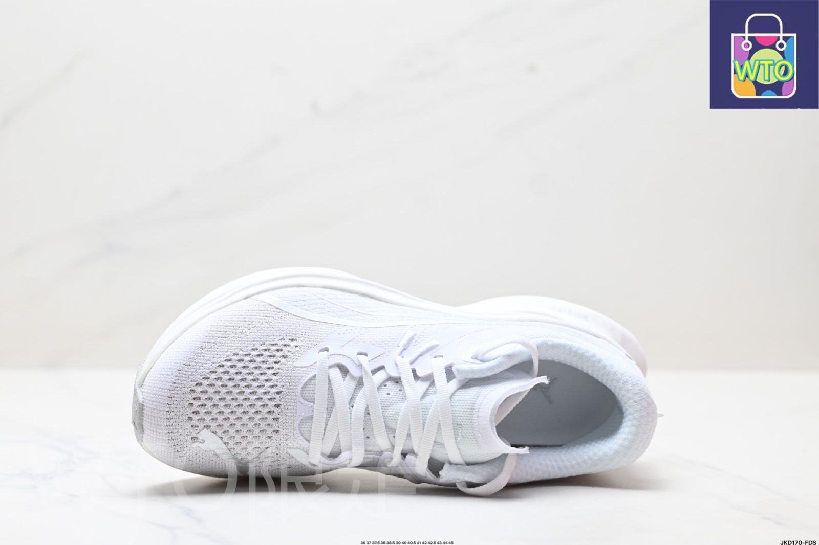 Puma / プーマ Deviate NITRO 3 快適な滑り止め・耐磨耗性のある