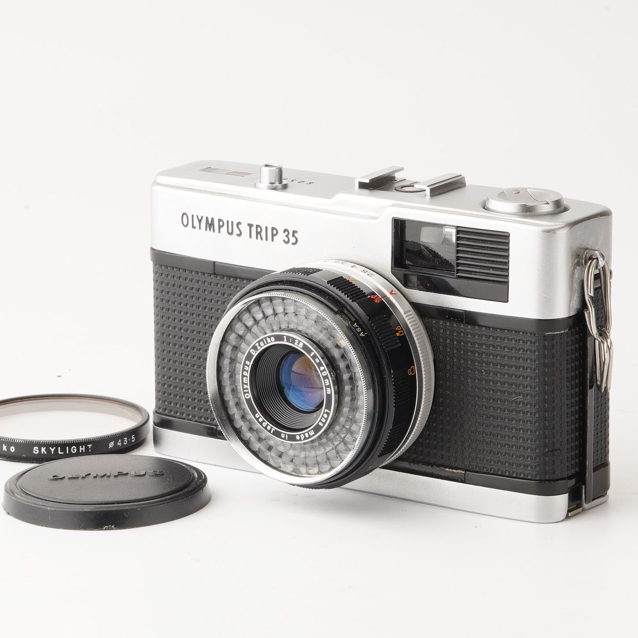 分解整備済 OLYMPUS TRIP35 40mm F2.8 フィルムカメラ オリンパス