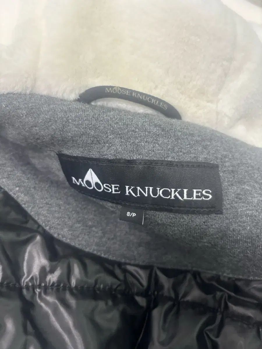ムースナックルズ グレー