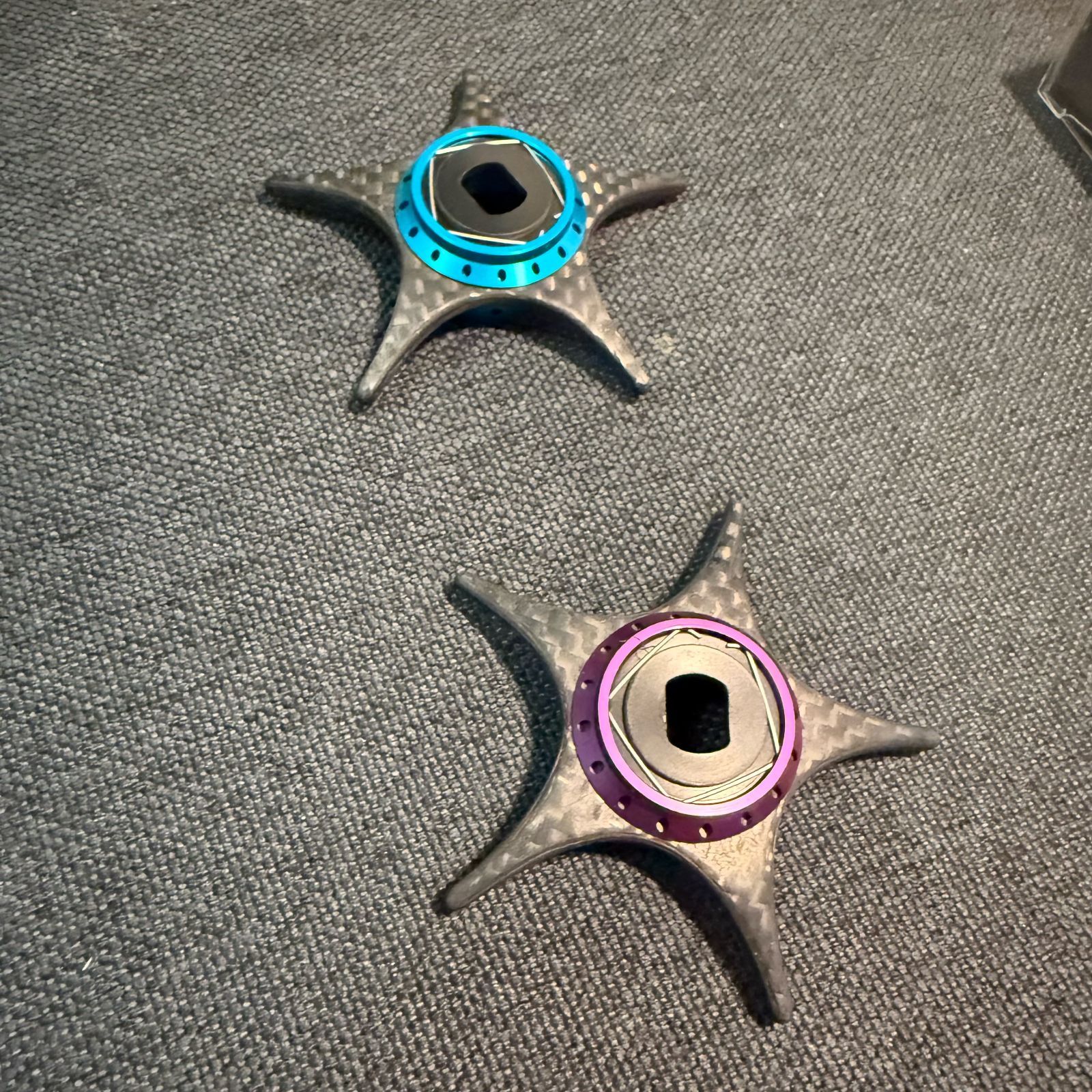 DAIWA汎用 軽量カーボン×アルミ オフセットスタードラグ スクエア