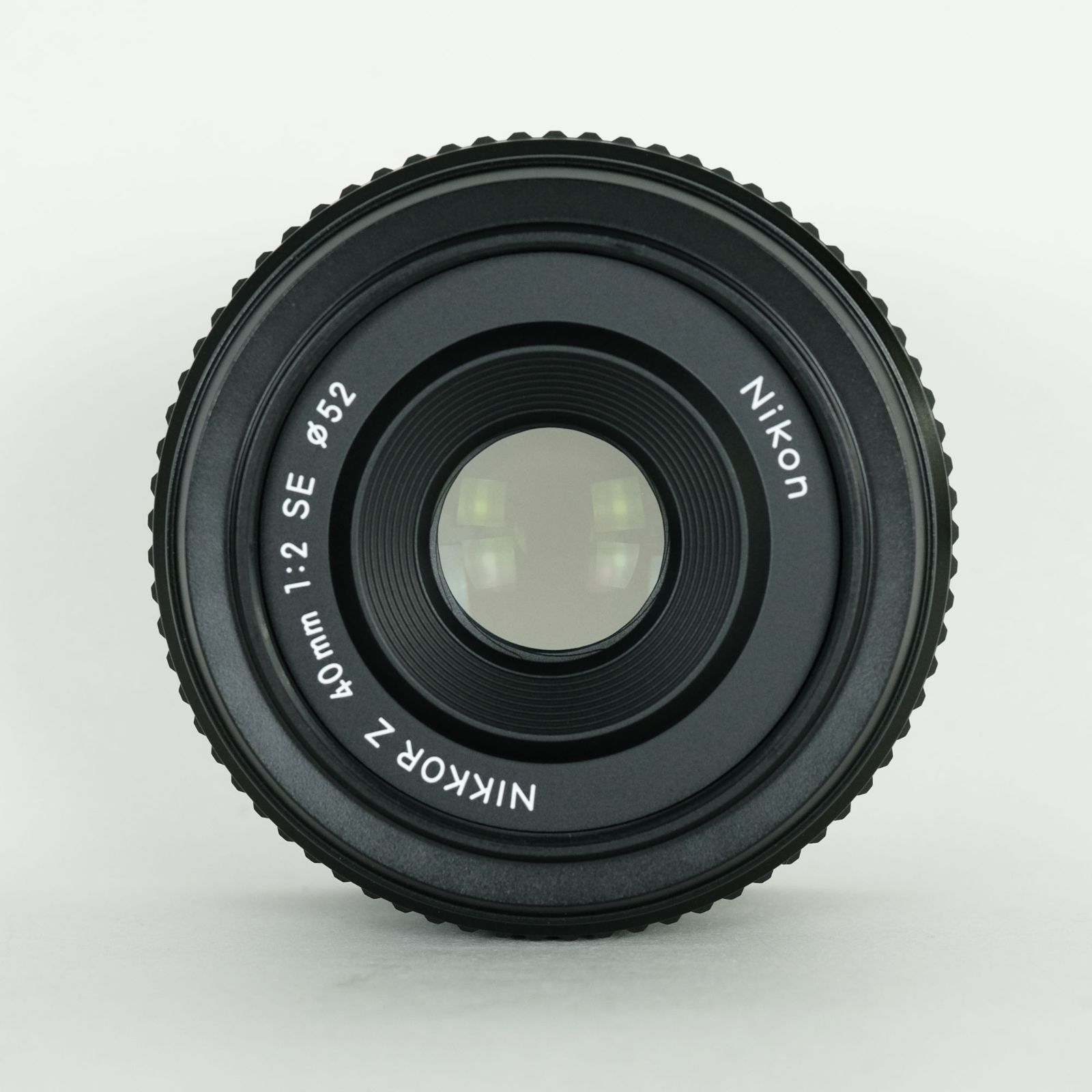 ニコン NIKKOR Z 40mm f/2 (SE) フィルター・フード付き ニコン