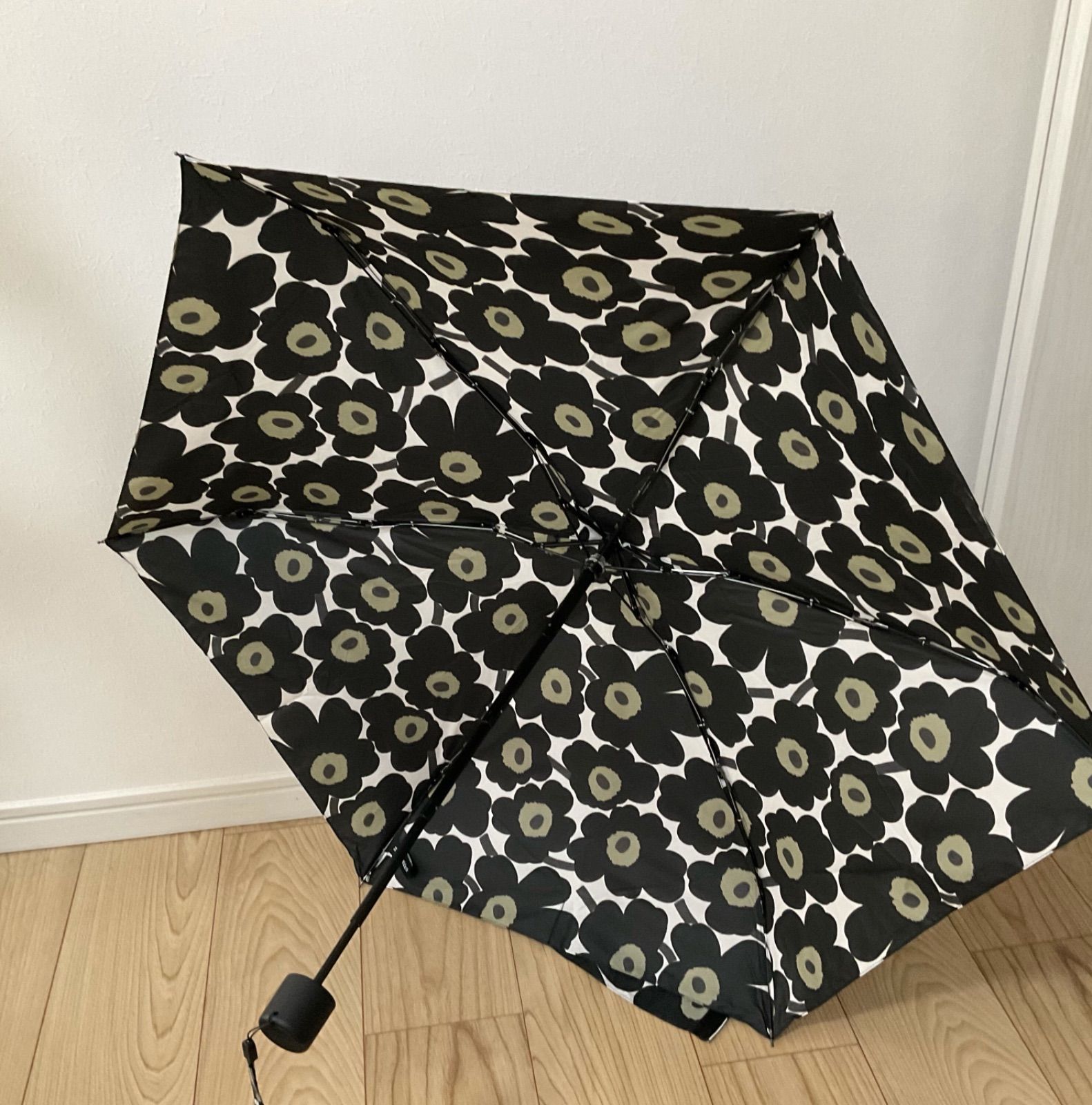 MARIMEKKO】 マリメッコ 折りたたみ傘 ミニウニッコ - BRAND Shop Etella - メルカリ