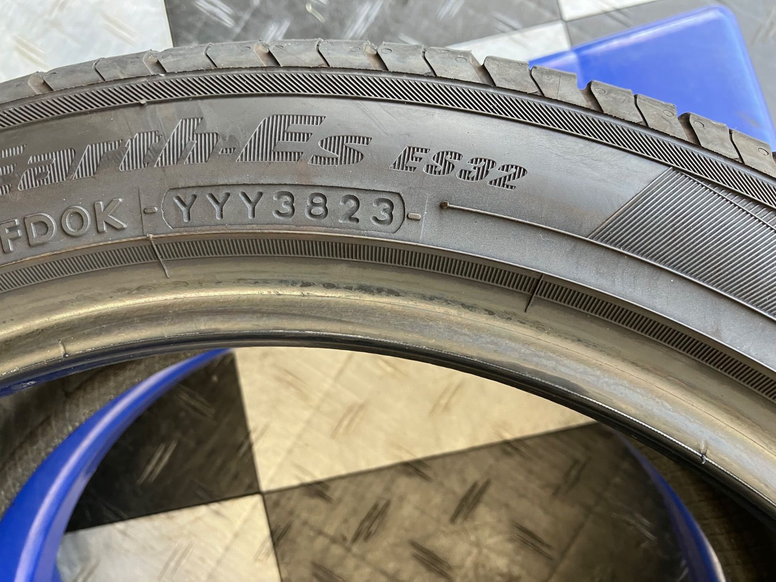 ブルーアース タイヤ2本