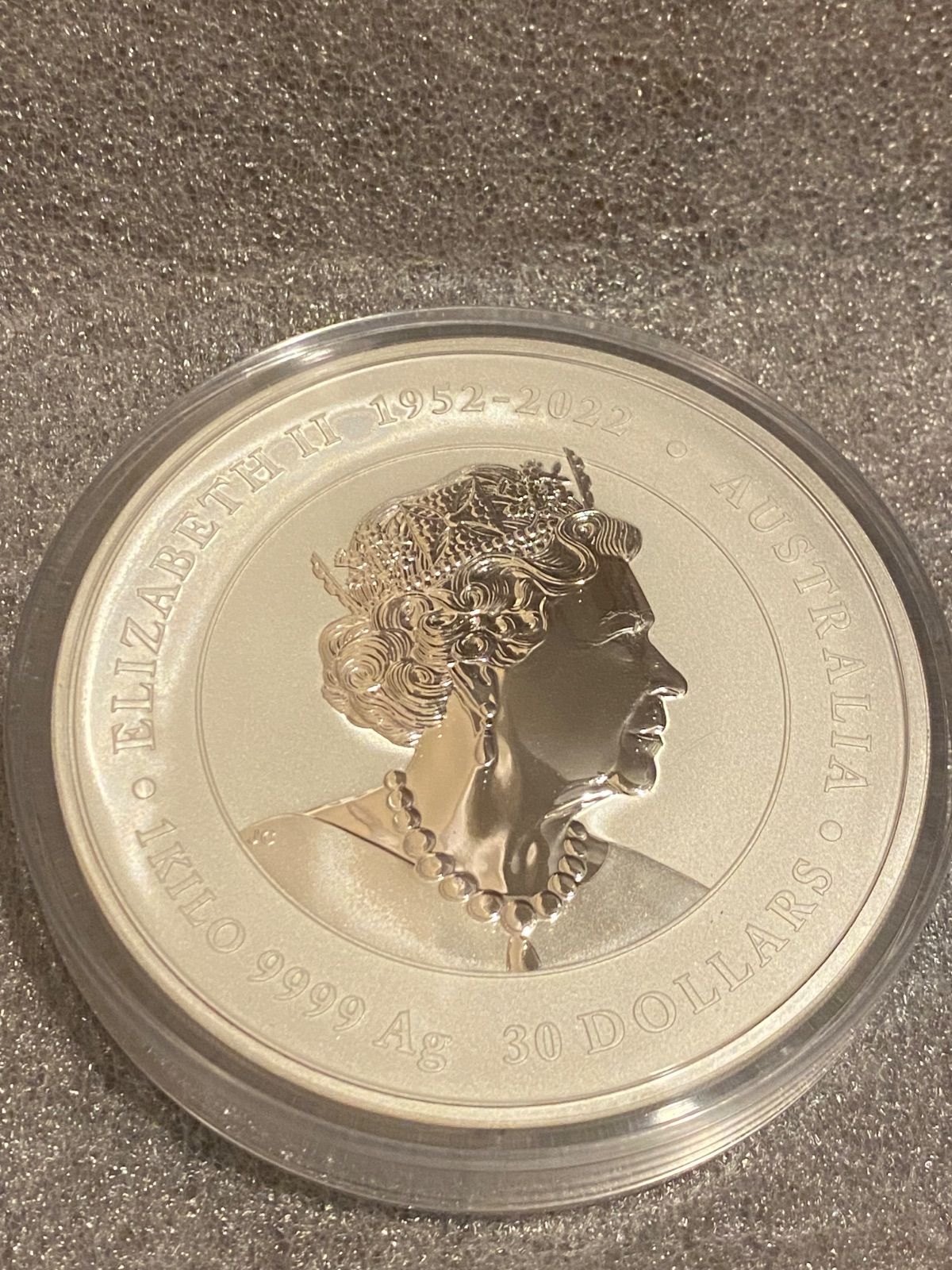 2024年 (新品) オーストラリア「干支 十二支・辰年 龍年」純銀 1キロ銀貨 商品名 : 2024年 (新品) オーストラリア「干支 十二支・辰年 龍