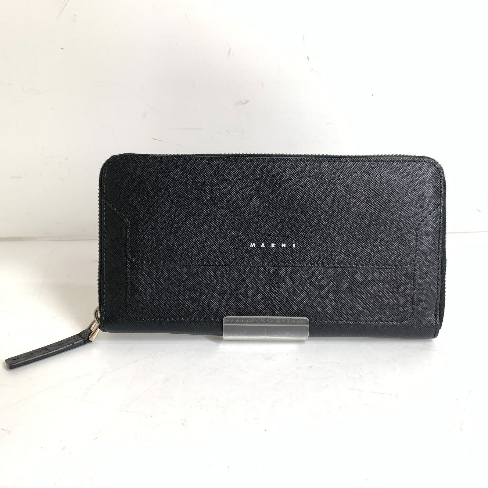 f001 C MARNI マルニ サフィアーノ ラウンドジップ 長財布 PFMI0047U0 