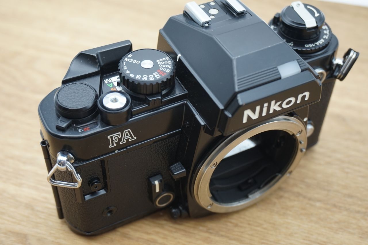 9367 良品 Nikon FA ブラック ボディ 動作確認済み