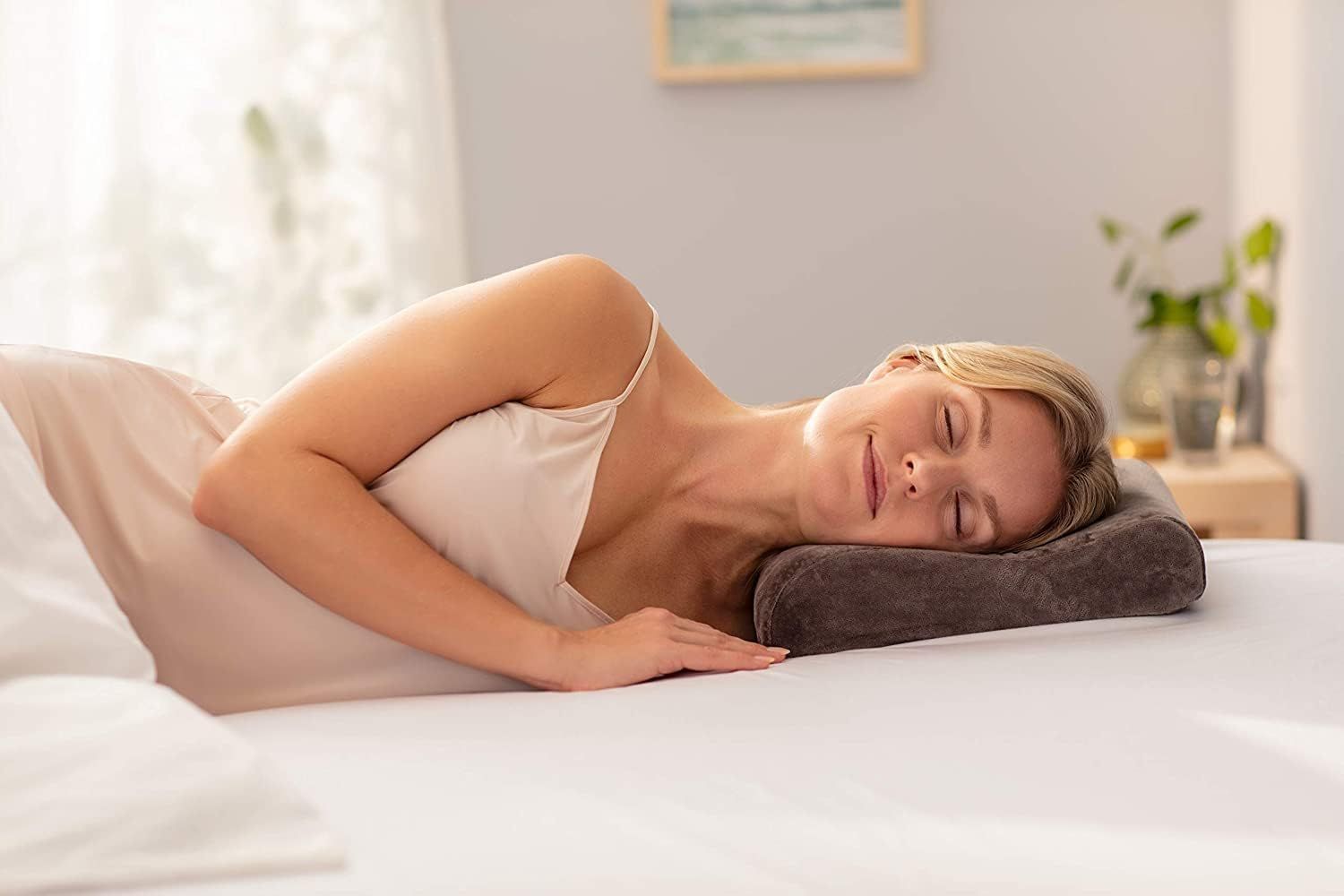 テンピュール Tempur 旅行用品・旅行小物 トラベルピロー 携帯枕 まくら ポーチ付き グレー メーカー 高さ10~7cm