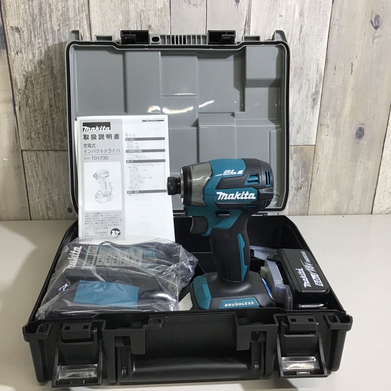 6601 新品 未使用 makita マキタ 充電式インパクトドライバ 6601 新品 未使用 makita マキタ 充電式インパクトドライバ