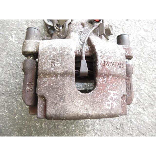 【現品限り】 2013年 ジャガー XF CBA-J05PC 純正 右Rキャリパー パット付 テストOK 203533 4756