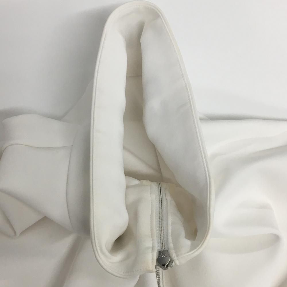 マスターバニー 半袖ハイネックワンピース 白×黒 ハーフジップ