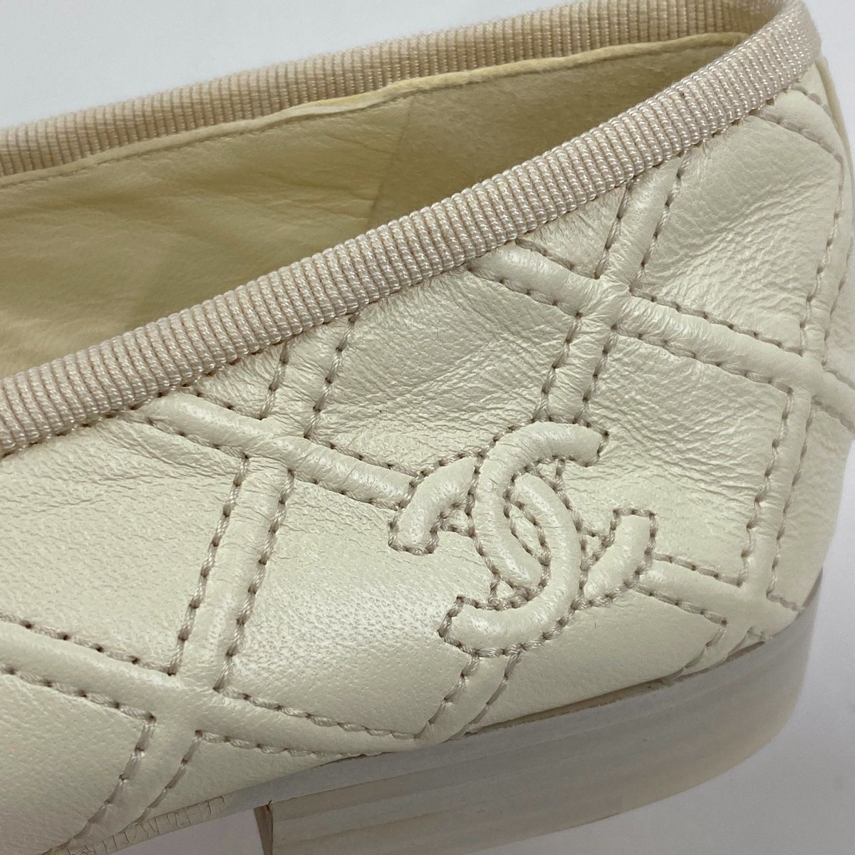 バレエシューズ