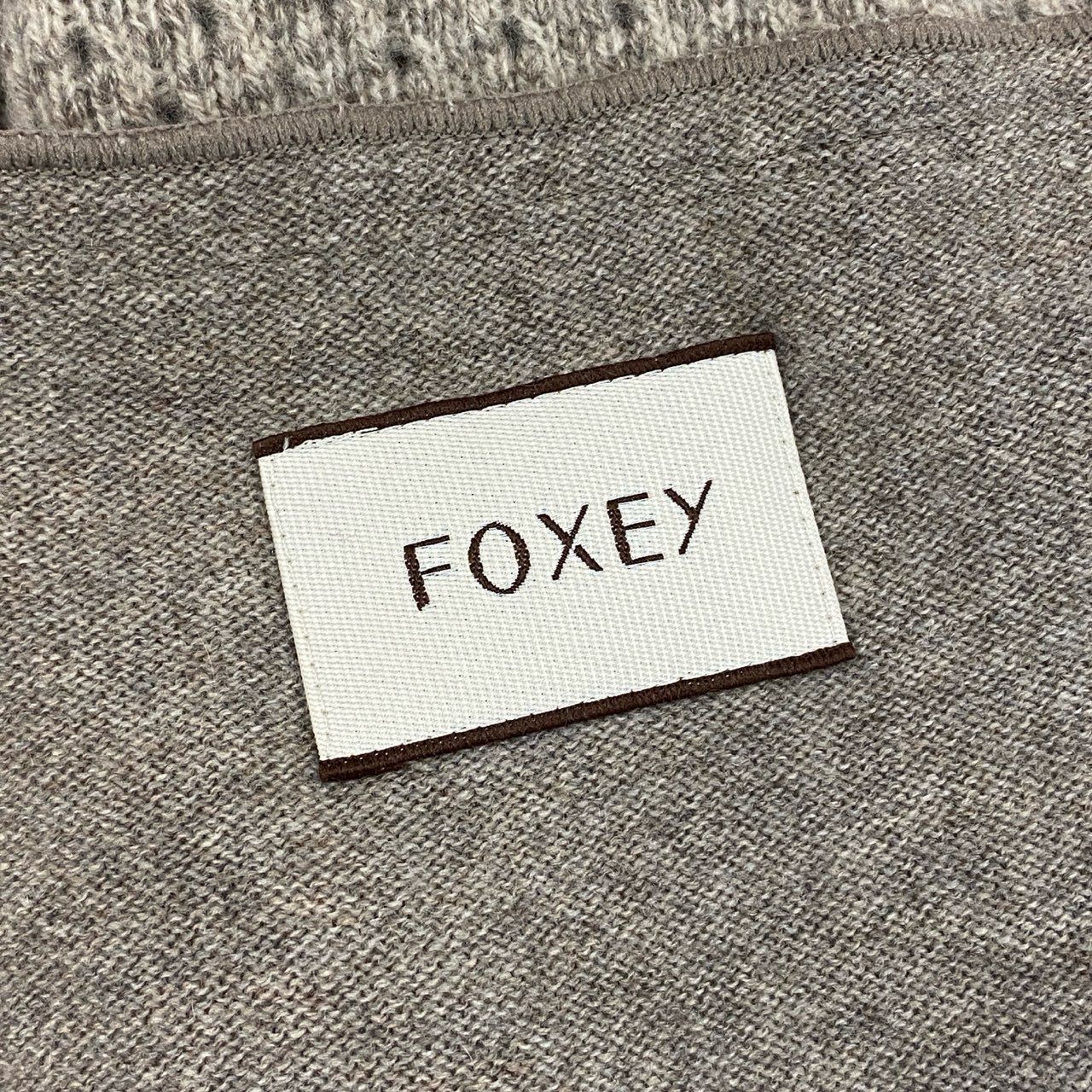 【美品✨】フォクシー パーカー フード ロゴ ダブルジップ ベージュ 40 L 8h4【極美品】FOXEY フォクシー ダブルジップ カシミヤニット