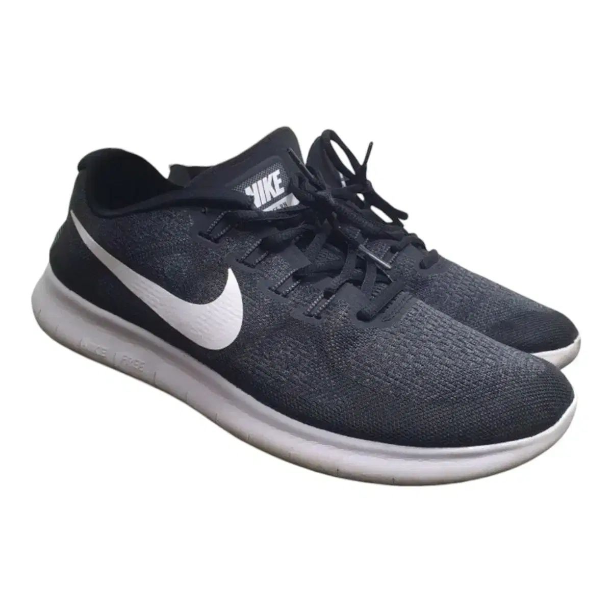 ランニングシューズ Free