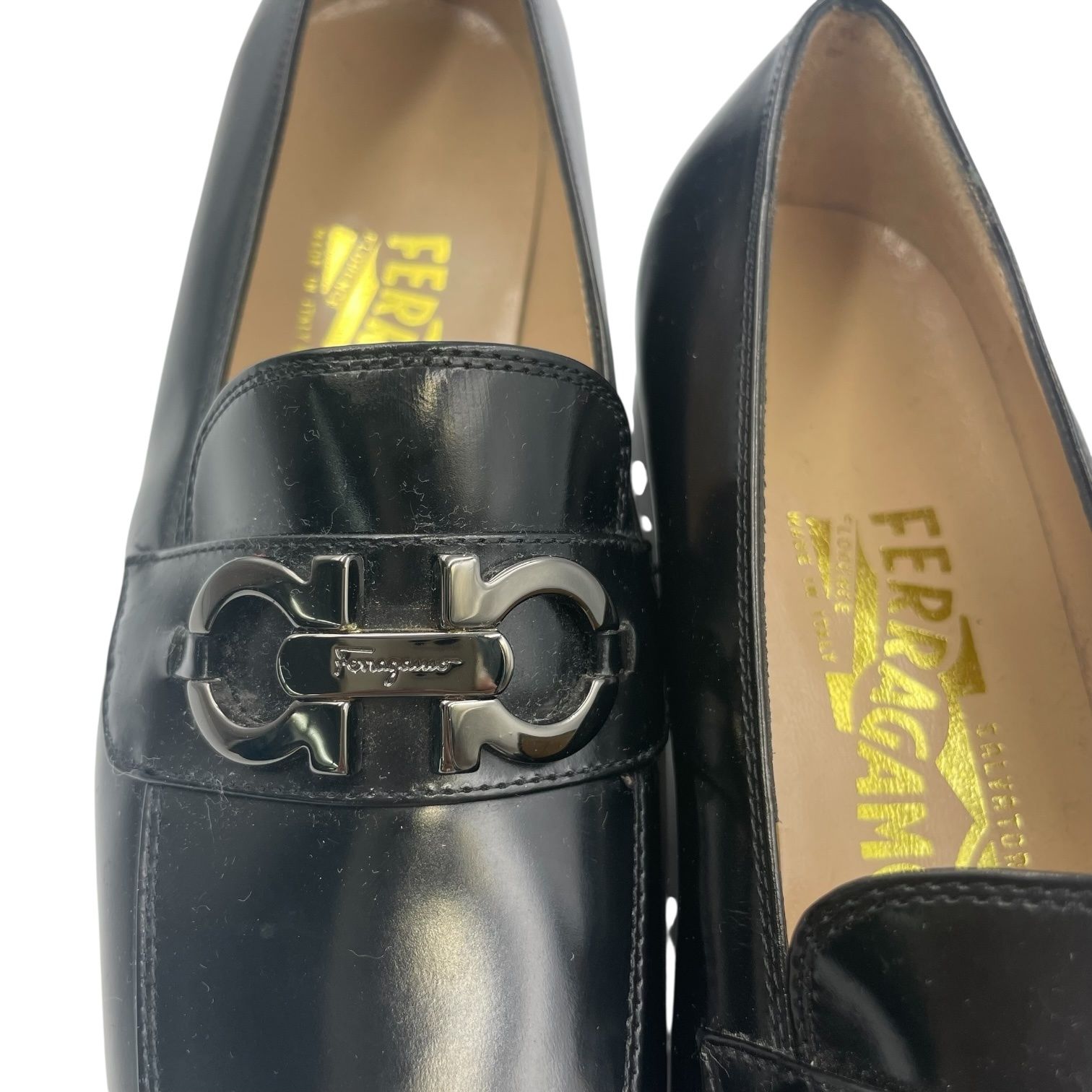 極美品 フェラガモ ガンチーニ フラットシューズパンプス レザー 黒 未使用品 Salvatore Ferragamo フェラガモ ローファー