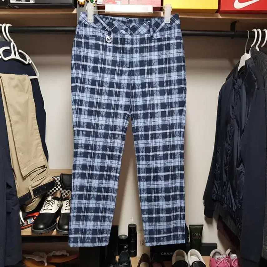 シェルボ スタイリッシュなチェック パターン レディースゴルフ コンフォートパンツ 27