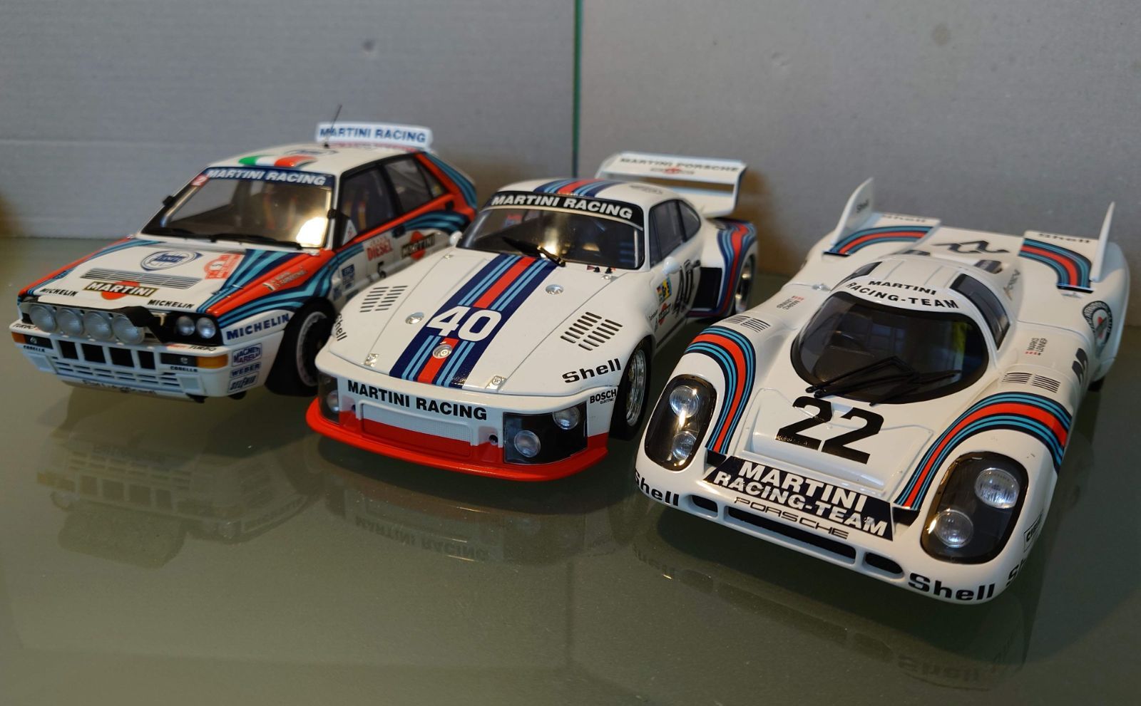 1/18 ポルシェ917K 1971 ル・マン優勝 #22 ノレブ製ミニカー 1/18 ポルシェ917K 1971ル・マン優勝 Marko/van Lennep #22 ノレブ製