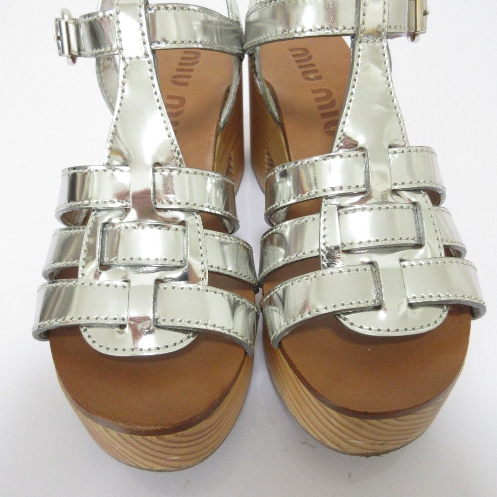 MIU MIU 36 1/2 サンダル フラワーモチーフ シルバー/YC19 MIU MIU 36 1/2 サンダル フラワーモチーフ シルバー/YC19