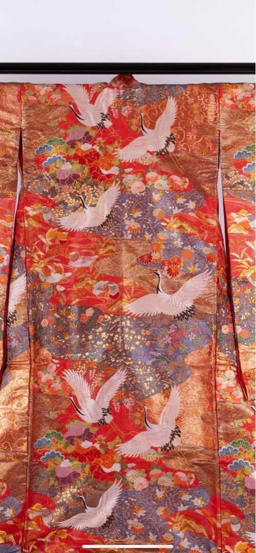 50%OFF! 125,000円→62,500円】花嫁色打掛け 朱色/金刺繍 鶴/菊、牡丹 