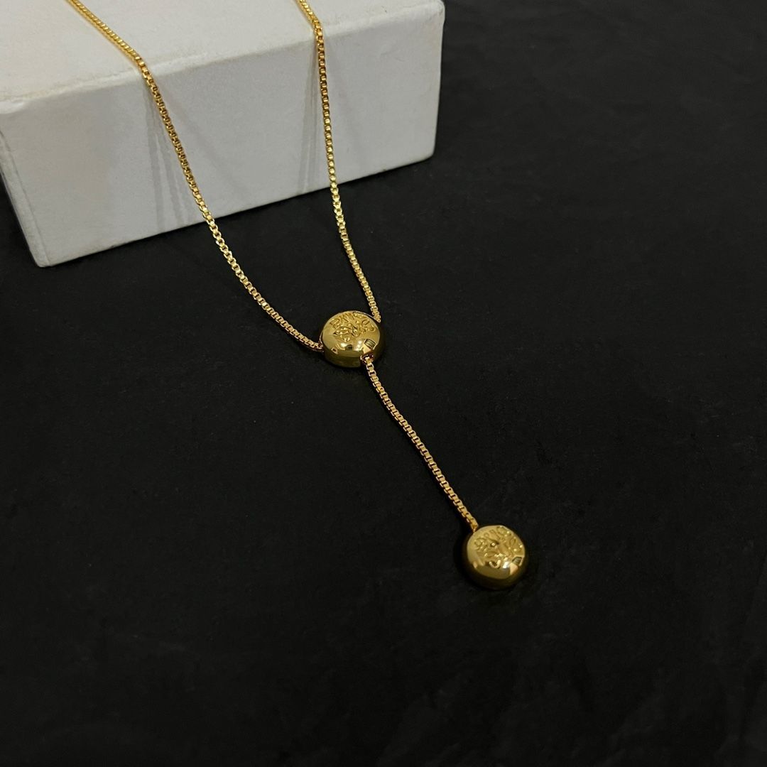 新品未使用 ロエベ（Loewe）ネックレス アナグラム ひも巻き立体  