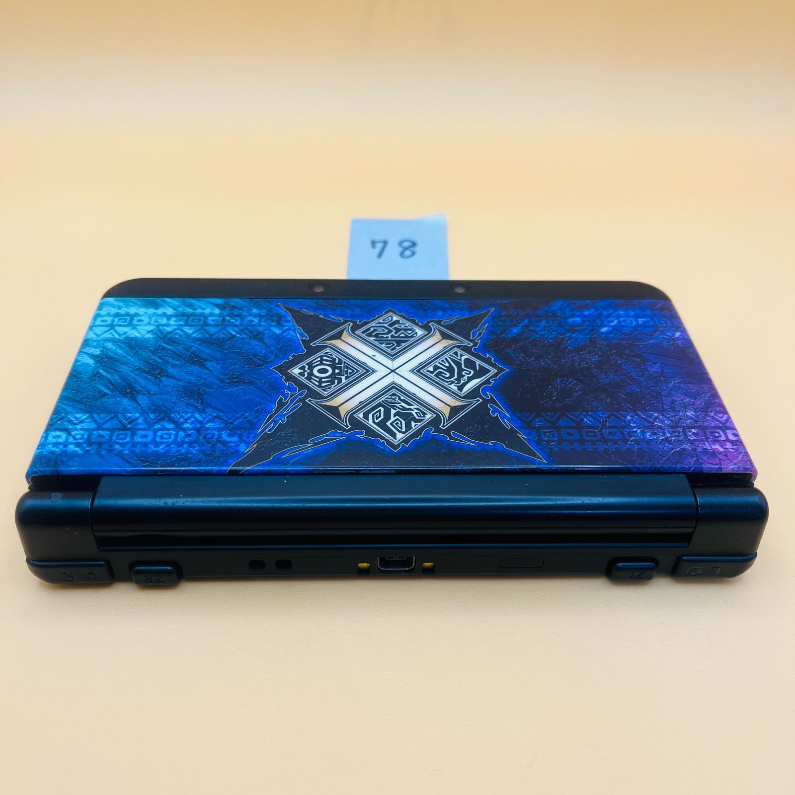 ◇78 【通電OK】New 3DS ブラック ＋ きせかえプレート No.065