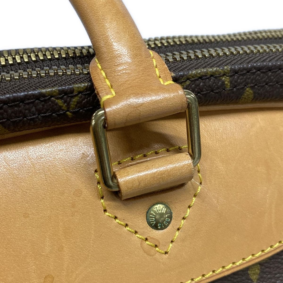 VUITTON