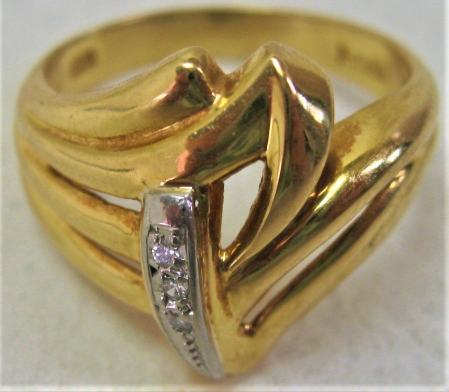 Pt900 750プラチナ18金コンビリング ダイヤ0.05ct 波柄モチーフ K18Pt900 18金プラチナ コンビ リング波柄モチーフダイヤ 0.02ct