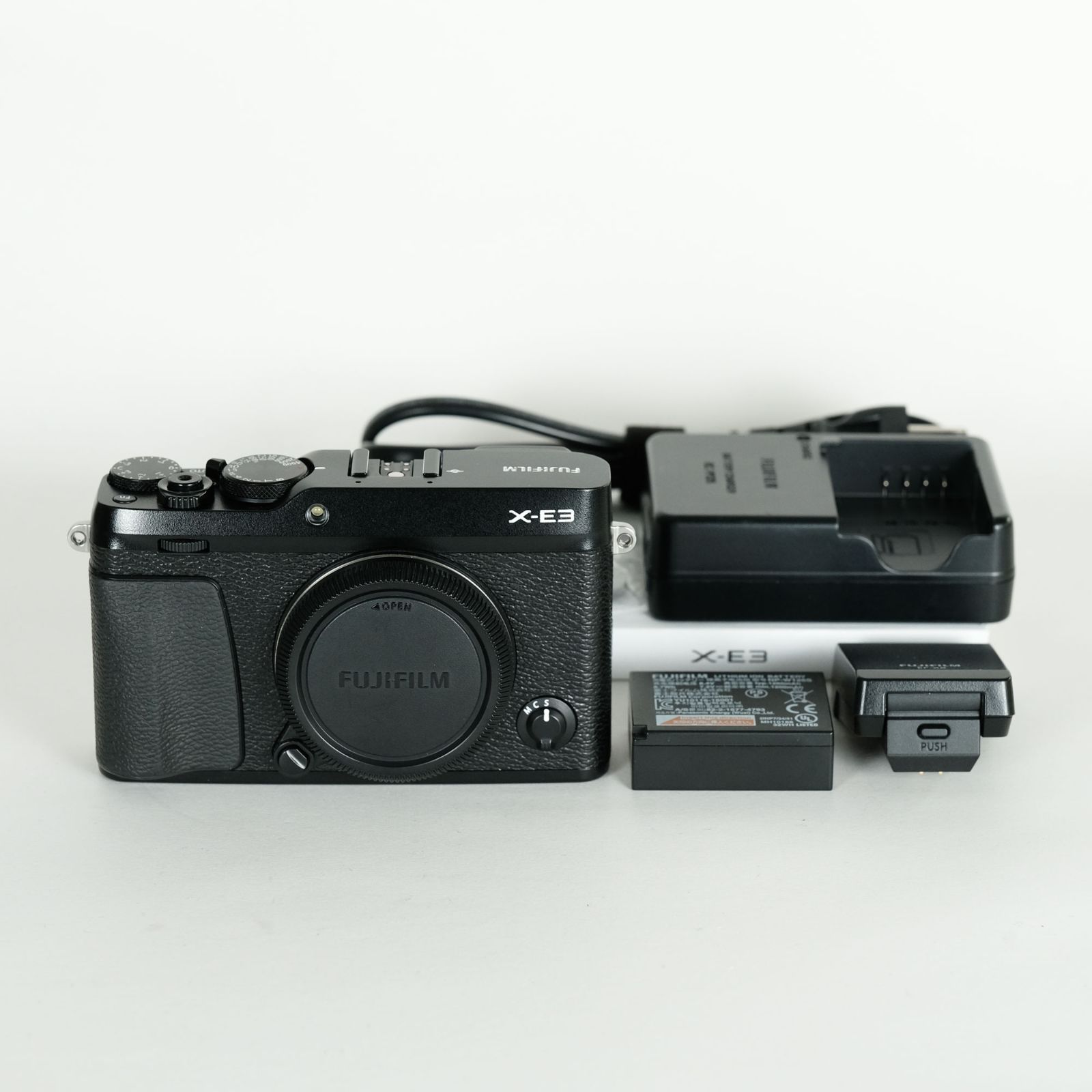 ｜シャッター数1 554回 FUJIFILM X-E3 ボディ ブラック | 富士フイルムXマウント