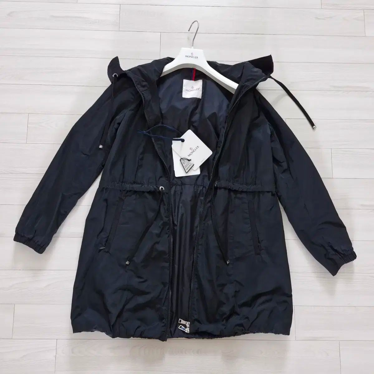 MONCLER(モンクレール) トパーズ ウィンドブレーカー 1 サイズ