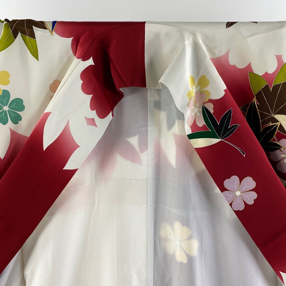 振袖用　長襦袢　単衣　無双袖　刺繍衿　桜　楓 観世水文 振袖用 長襦袢 単衣 無双袖 刺繍衿 桜 楓 観世水文
