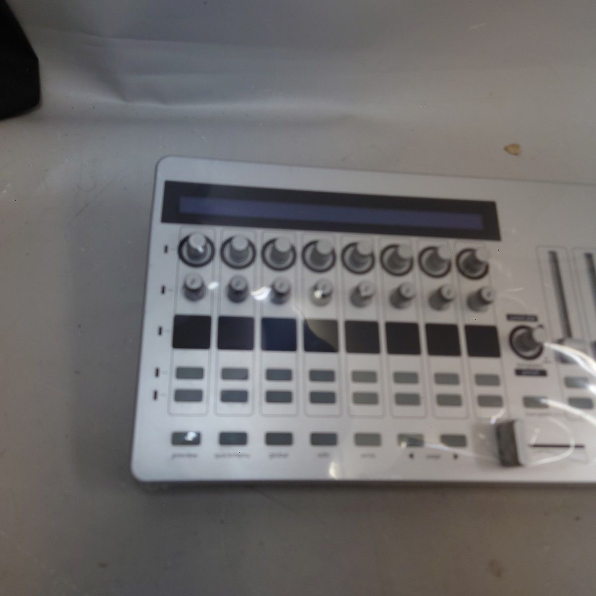 Novation ZeRO SL MKII MIDIコントローラー Novation Zero SL MkII Advanced USB MIDI Control Surface