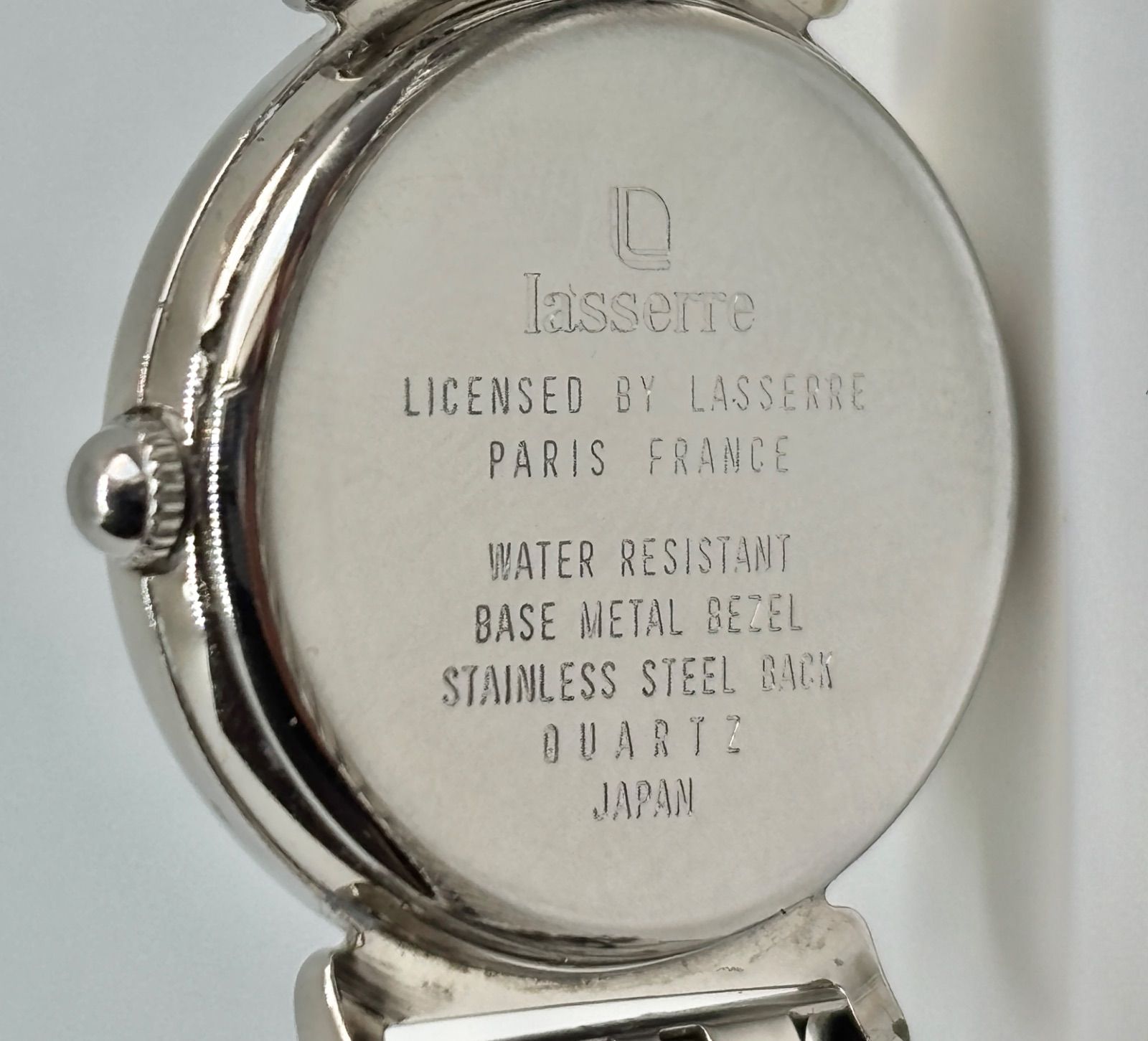 未使用 Lasserre Paris ラセール クリスタル付文字盤 クォーツ時計 未使用 Lasserre Paris ラセール クリスタル付文字盤 クォーツ