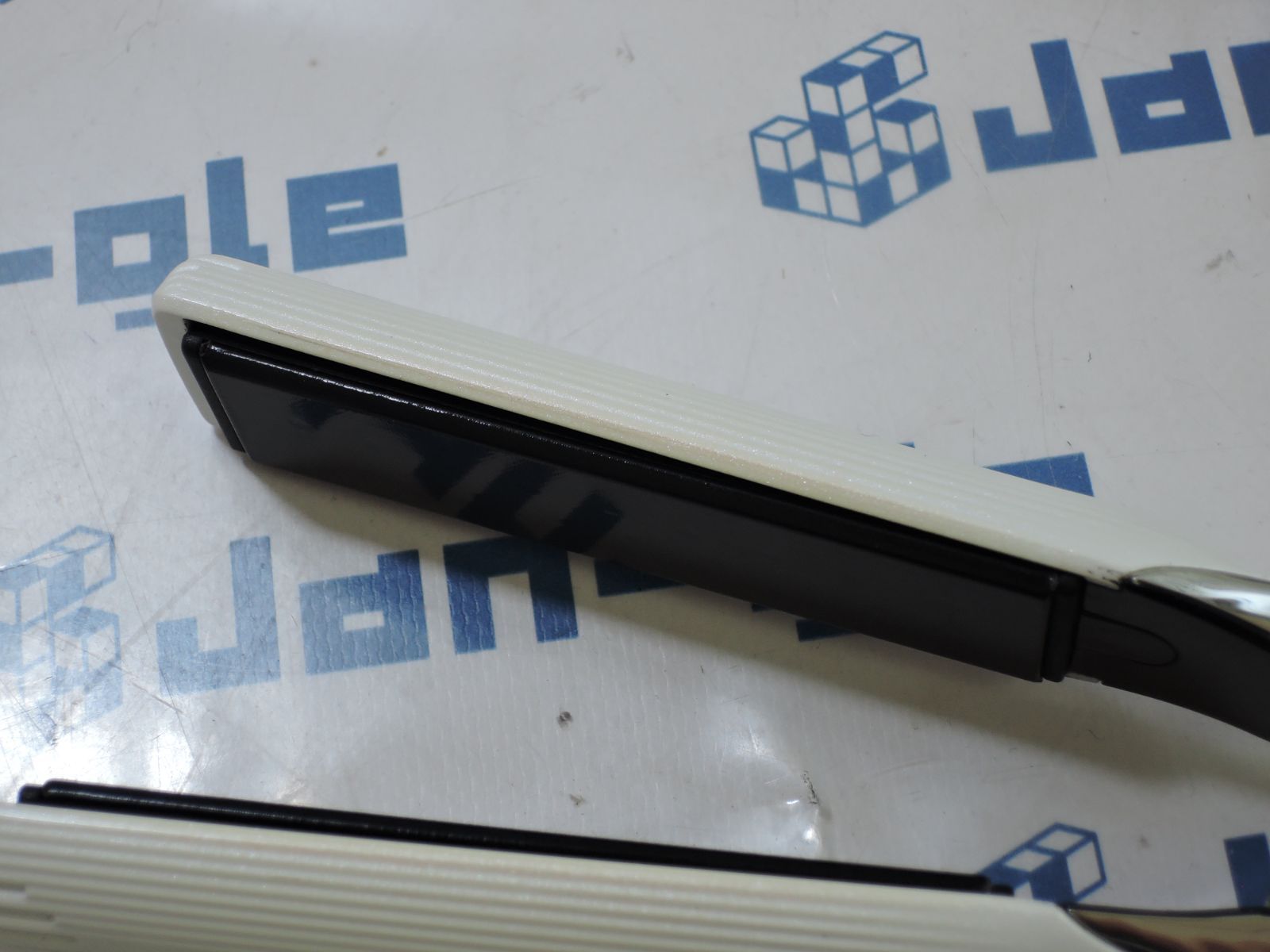 関西 Ω ReFa BEAUTECH STRAIGHT IRON RE-AC02A ストレート