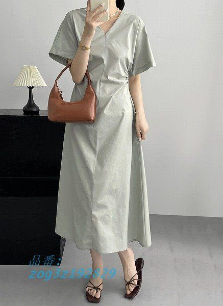 ライトグリーンほっそり効果お出かけ女子会