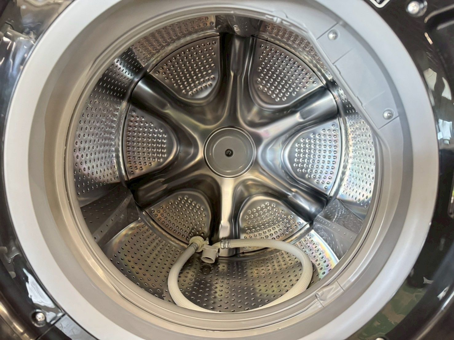 大阪送料無料☆3か月保障付き☆ドラム式洗濯機☆日立☆11kg☆2018年