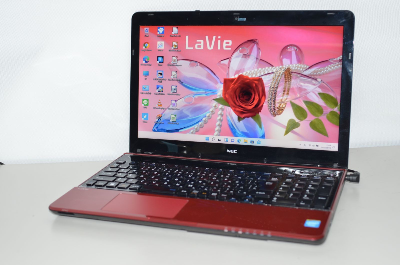 中古良品ノートパソコン Windows11+office 爆速SSD256GB NEC LS150/M