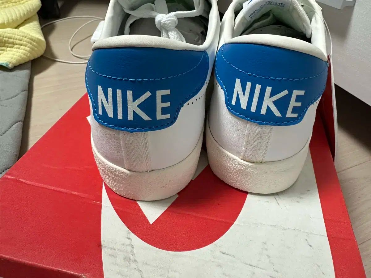 ac ホワイトブルー